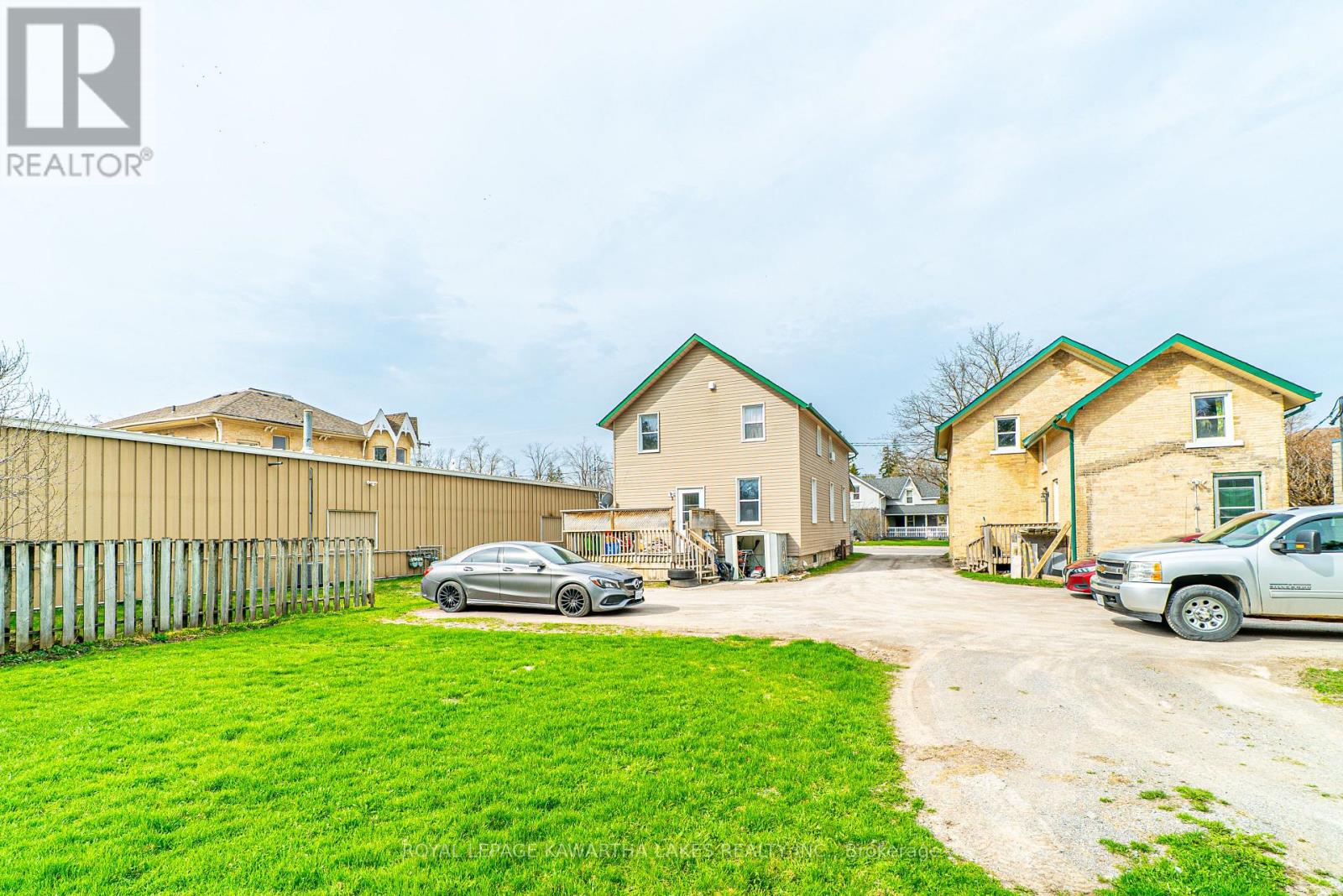 86 Lindsay Street S, Kawartha Lakes (Lindsay), Ontario  K9V 2M3 - Photo 29 - X12113382