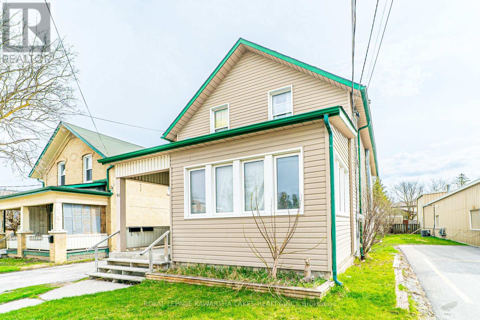 86 Lindsay Street S, Kawartha Lakes (Lindsay), Ontario  K9V 2M3 - Photo 8 - X12113382