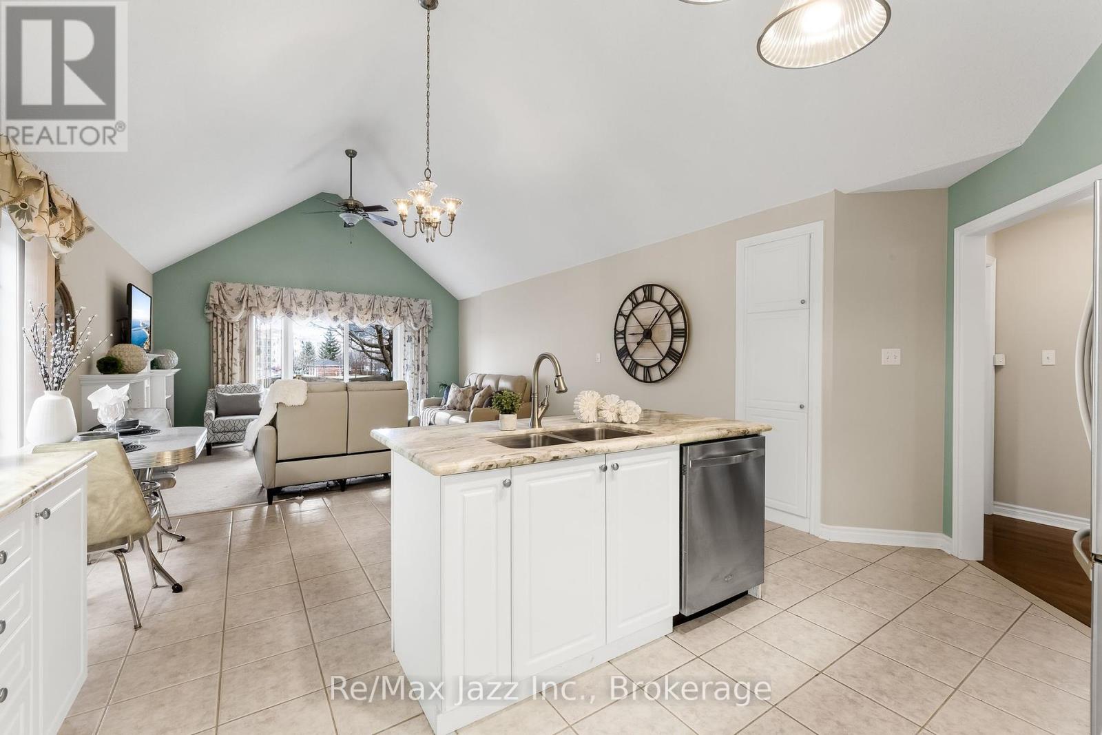 6 - 350 Lakebreeze Drive, Clarington (Newcastle), Ontario  L1B 0A2 - Photo 15 - E12113811