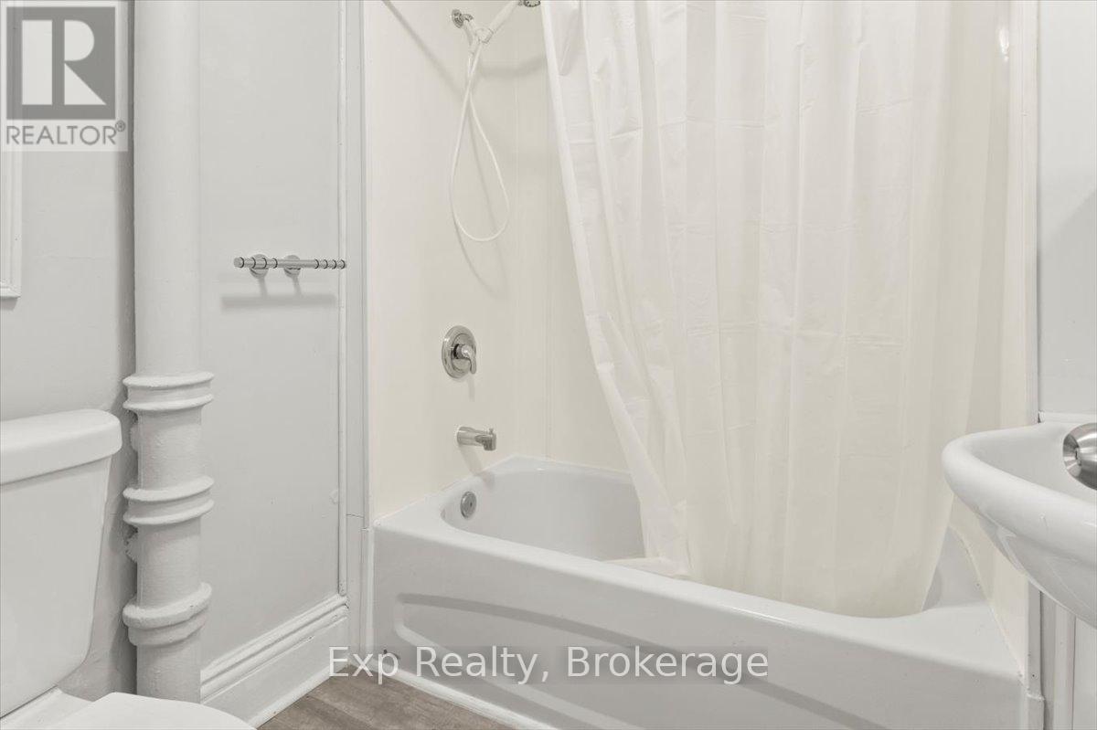 650 Armour Road, Peterborough East (Central), Ontario  K9H 1Z4 - Photo 30 - X12113718