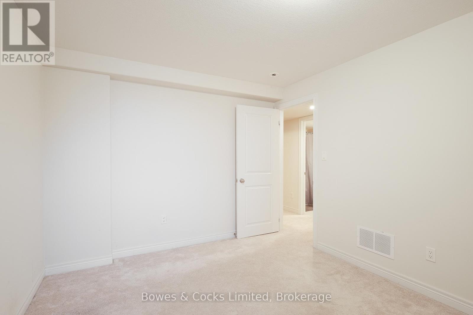 245 Rowberry Boulevard, Peterborough North (North), Ontario  K9H 0H9 - Photo 23 - X12113780