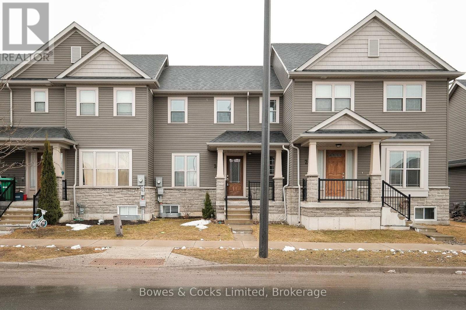 245 Rowberry Boulevard, Peterborough North (North), Ontario  K9H 0H9 - Photo 30 - X12113780