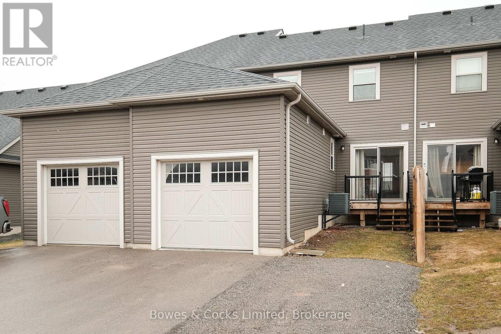 245 Rowberry Boulevard, Peterborough North (North), Ontario  K9H 0H9 - Photo 31 - X12113780