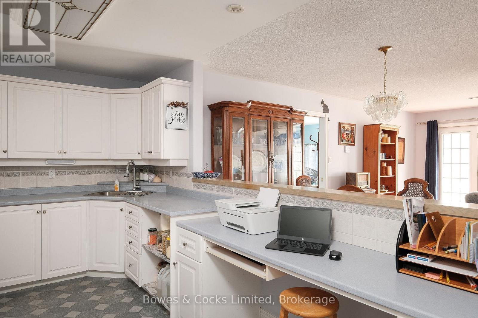 12 - 699 Whitaker Street, Peterborough East (North), Ontario  K9H 7K3 - Photo 5 - X12113786