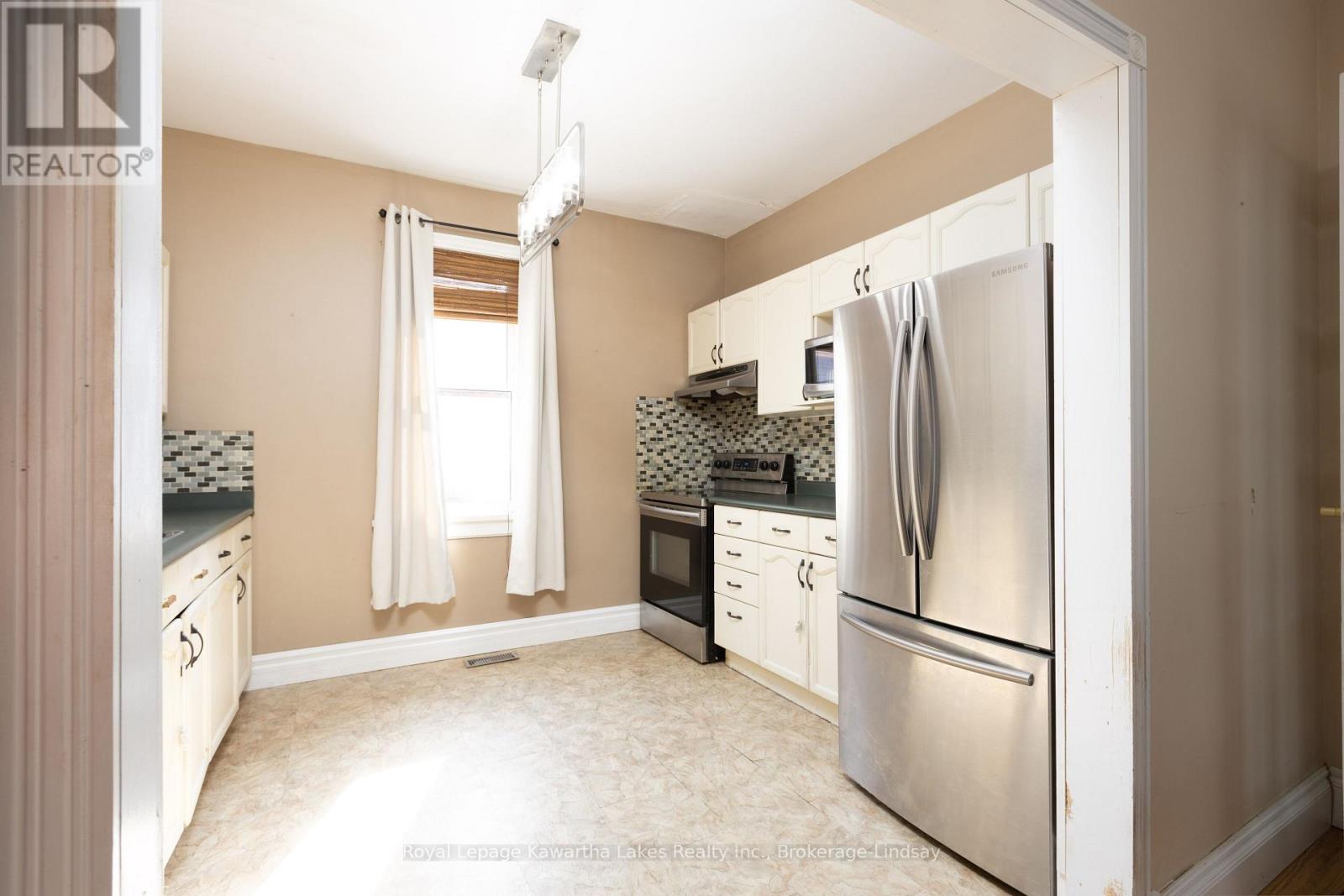 205 William Street N, Kawartha Lakes (Lindsay), Ontario  K9V 4B8 - Photo 10 - X12114546
