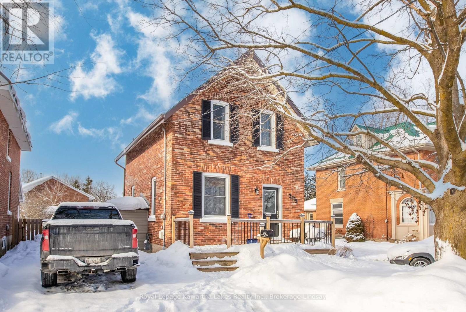 205 William Street N, Kawartha Lakes (Lindsay), Ontario  K9V 4B8 - Photo 2 - X12114546