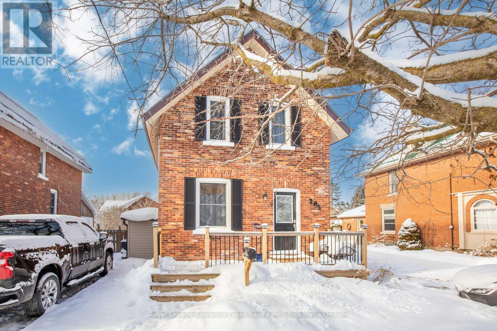 205 William Street N, Kawartha Lakes (Lindsay), Ontario  K9V 4B8 - Photo 3 - X12114546