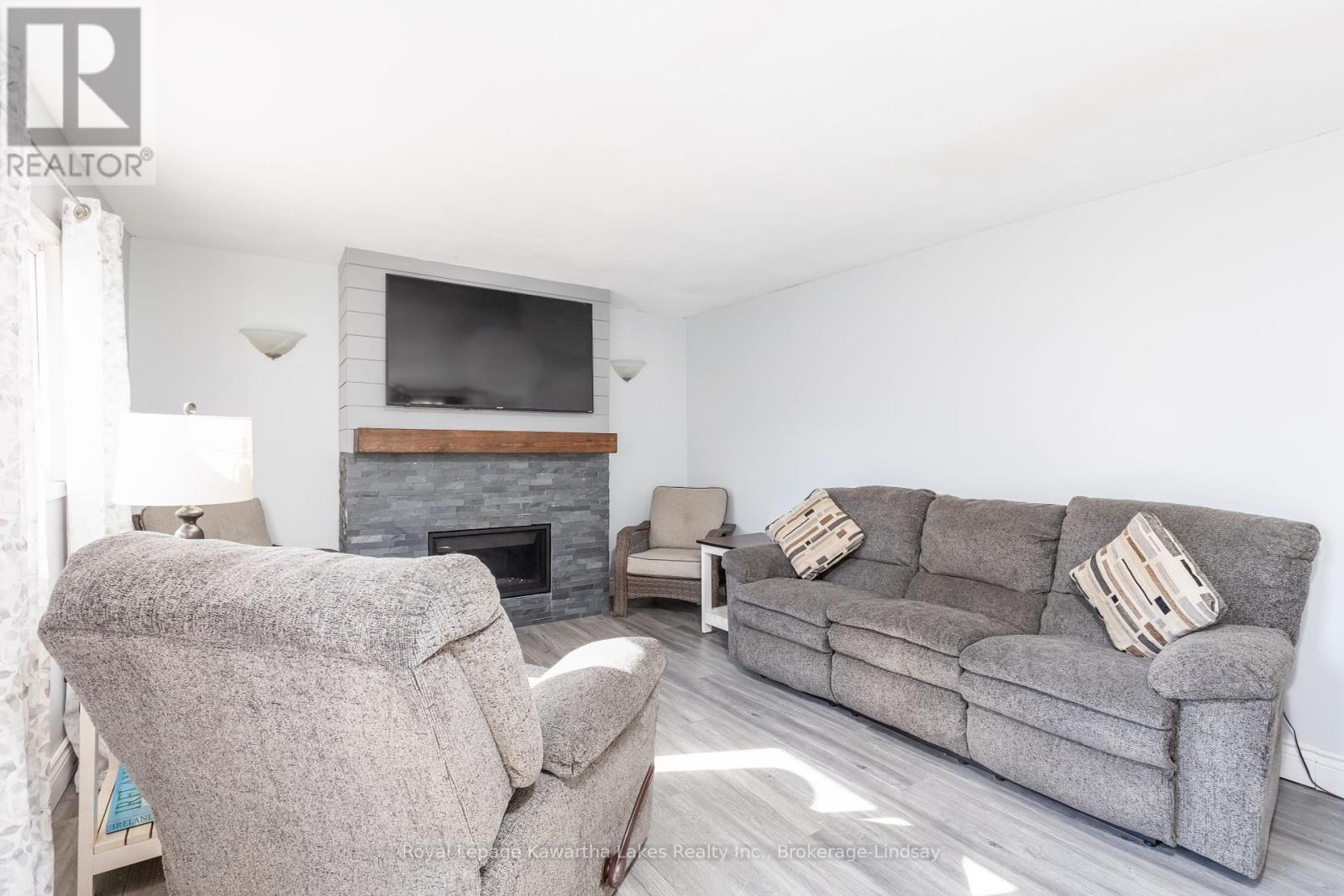 205 William Street N, Kawartha Lakes (Lindsay), Ontario  K9V 4B8 - Photo 7 - X12114546
