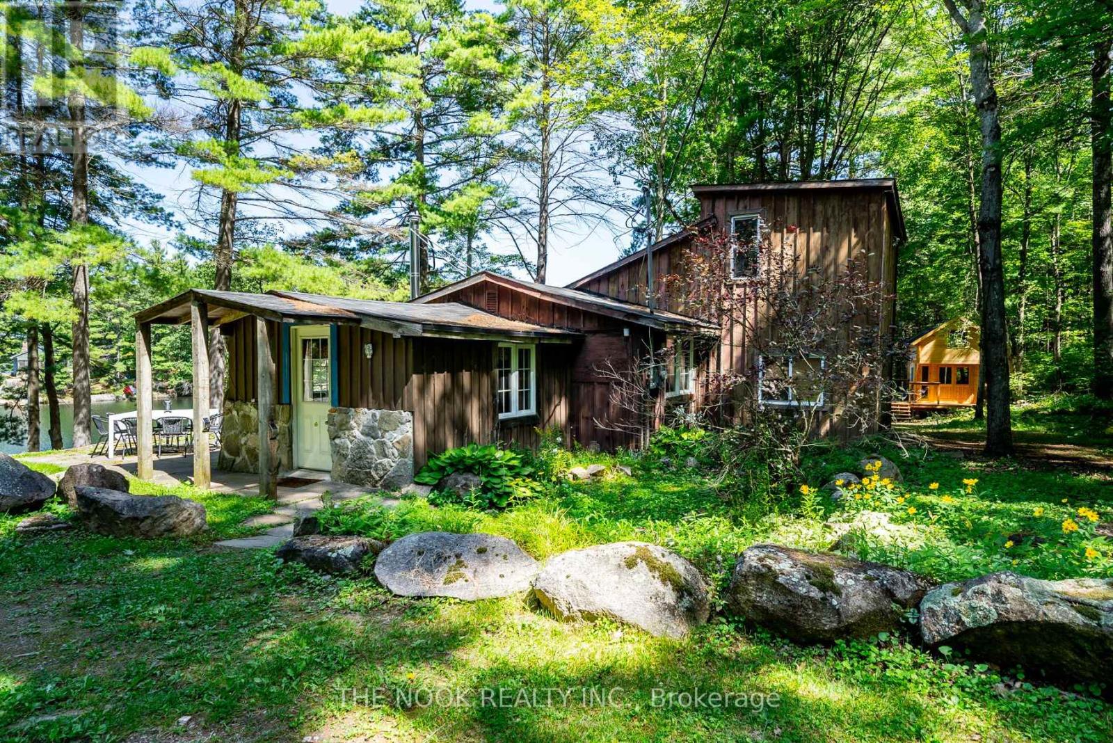 592 Fire Route 93a, Havelock-Belmont-Methuen, Ontario  K0L 2H0 - Photo 5 - X12114819