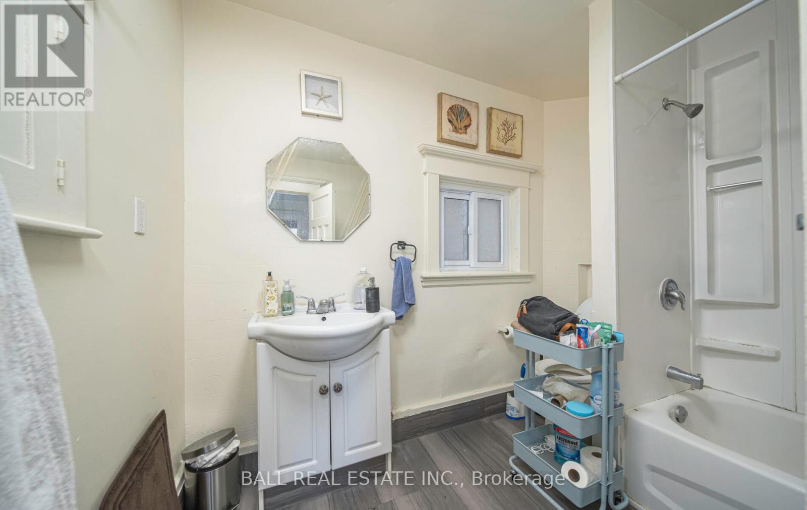 306 Simcoe Street, Peterborough (Downtown), Ontario  K9H 2J2 - Photo 9 - X12114923
