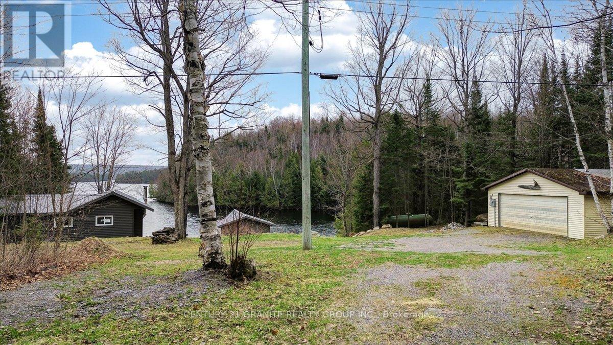 539b Dog Bay Road, Hastings Highlands (Herschel Ward), Ontario  K0L 2S0 - Photo 4 - X12115055