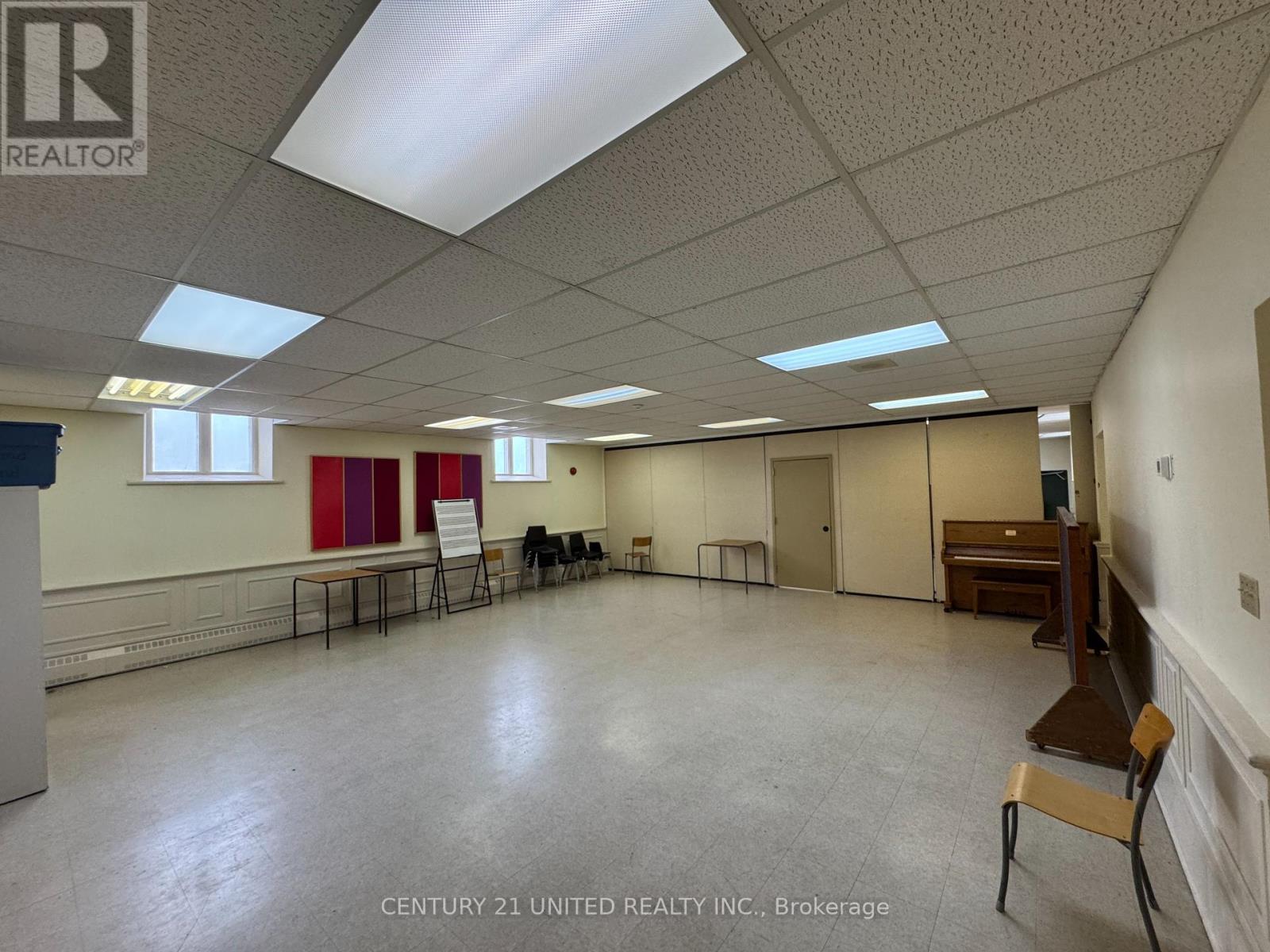 Lower - 235 Rubidge Street, Peterborough Central (South), Ontario  K9J 3N9 - Photo 4 - X12115072