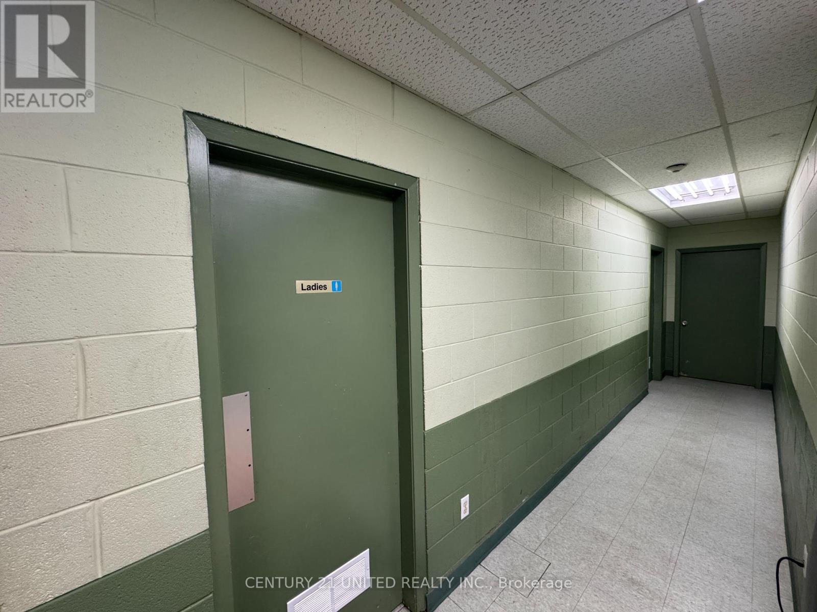 Lower - 235 Rubidge Street, Peterborough Central (South), Ontario  K9J 3N9 - Photo 7 - X12115072