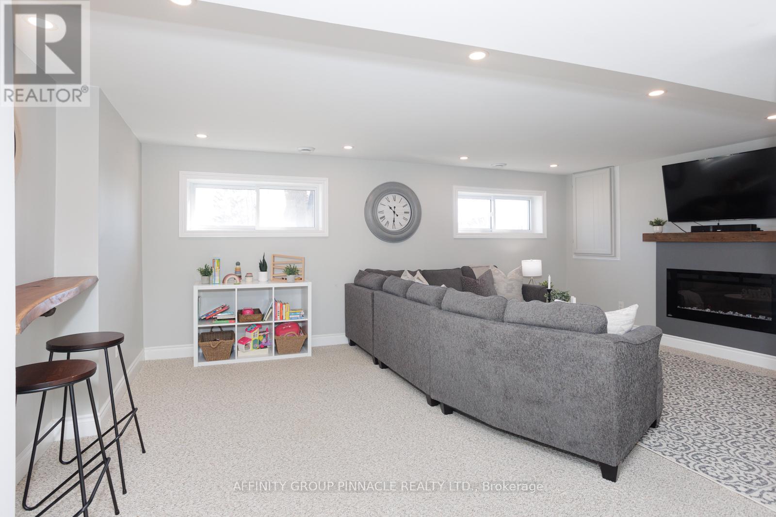 19 Mohawk Drive, Kawartha Lakes (Ops), Ontario  K9V 0J6 - Photo 28 - X12115200