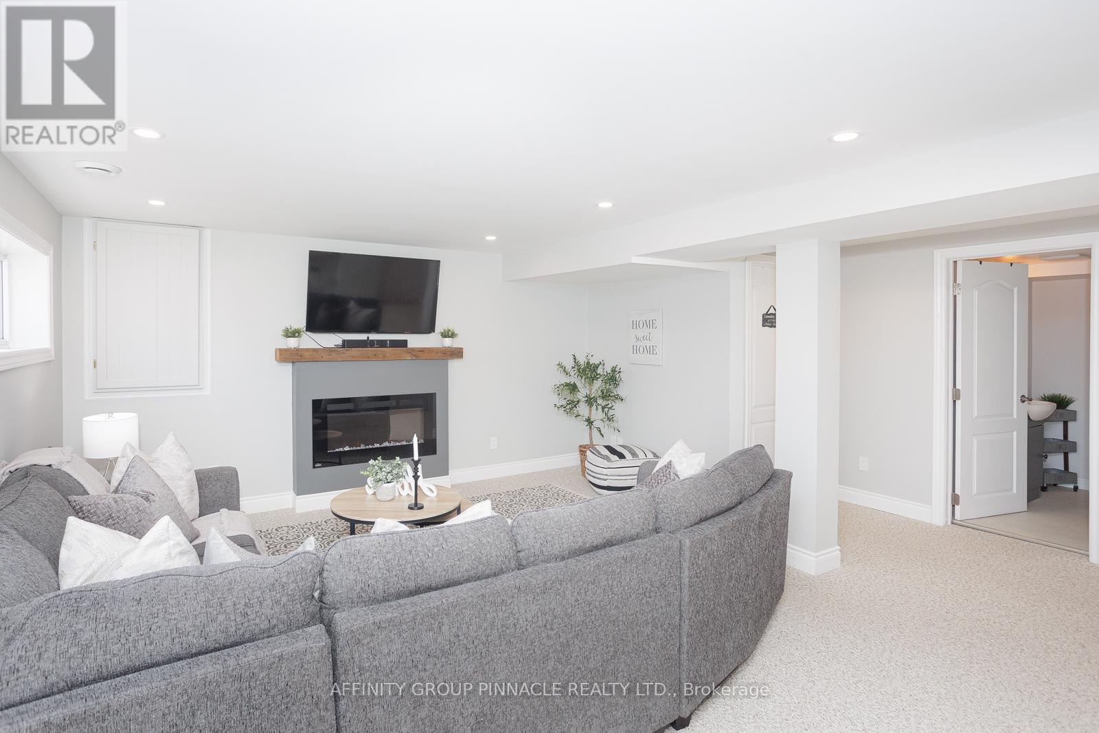 19 Mohawk Drive, Kawartha Lakes (Ops), Ontario  K9V 0J6 - Photo 29 - X12115200