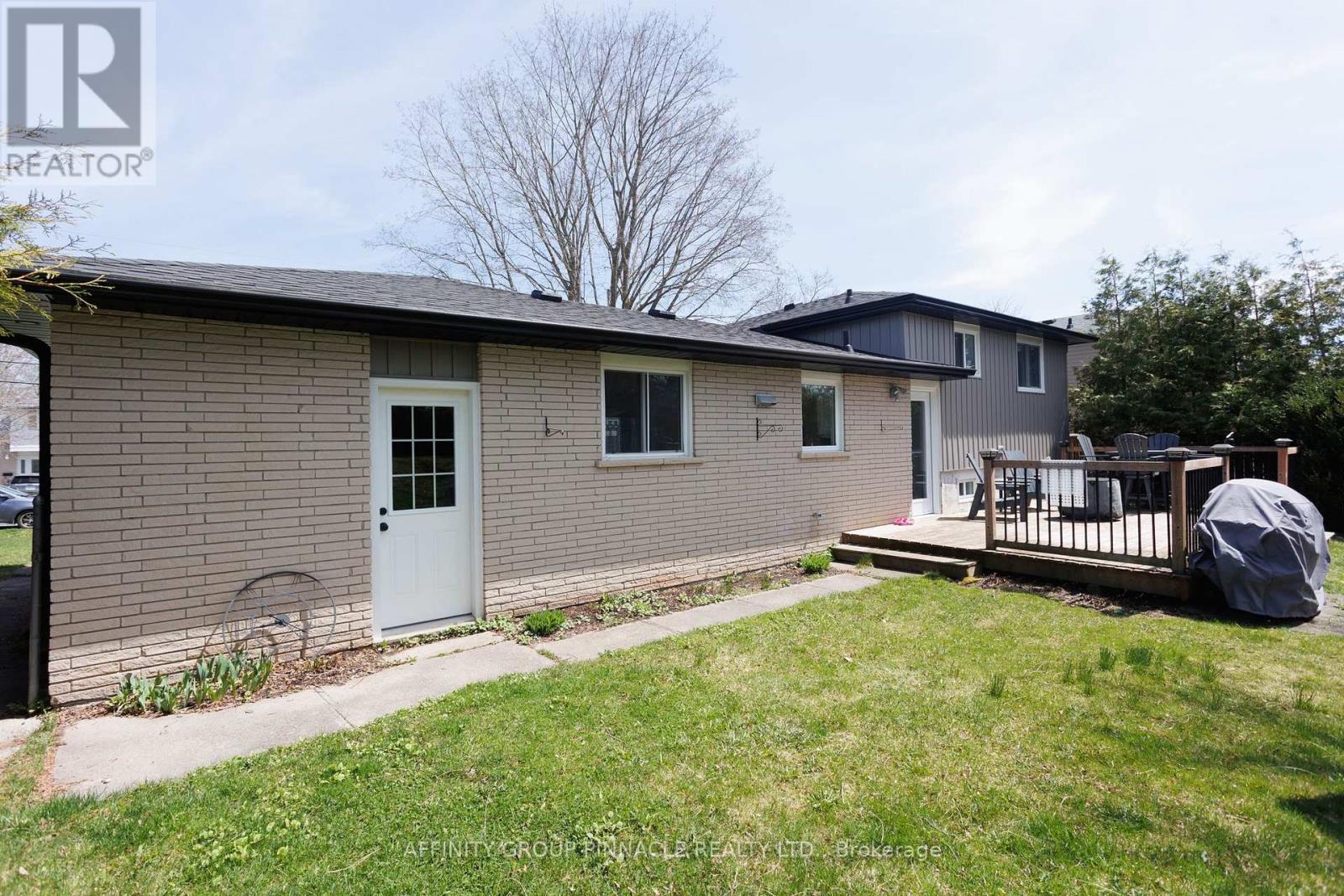 19 Mohawk Drive, Kawartha Lakes (Ops), Ontario  K9V 0J6 - Photo 34 - X12115200