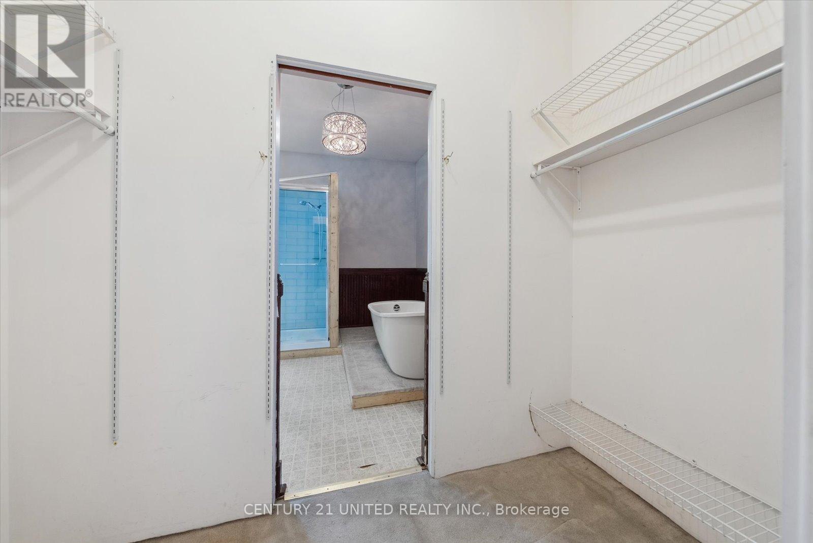 183 Stewart Street, Peterborough Central (South), Ontario  K9J 3M4 - Photo 27 - X12115262