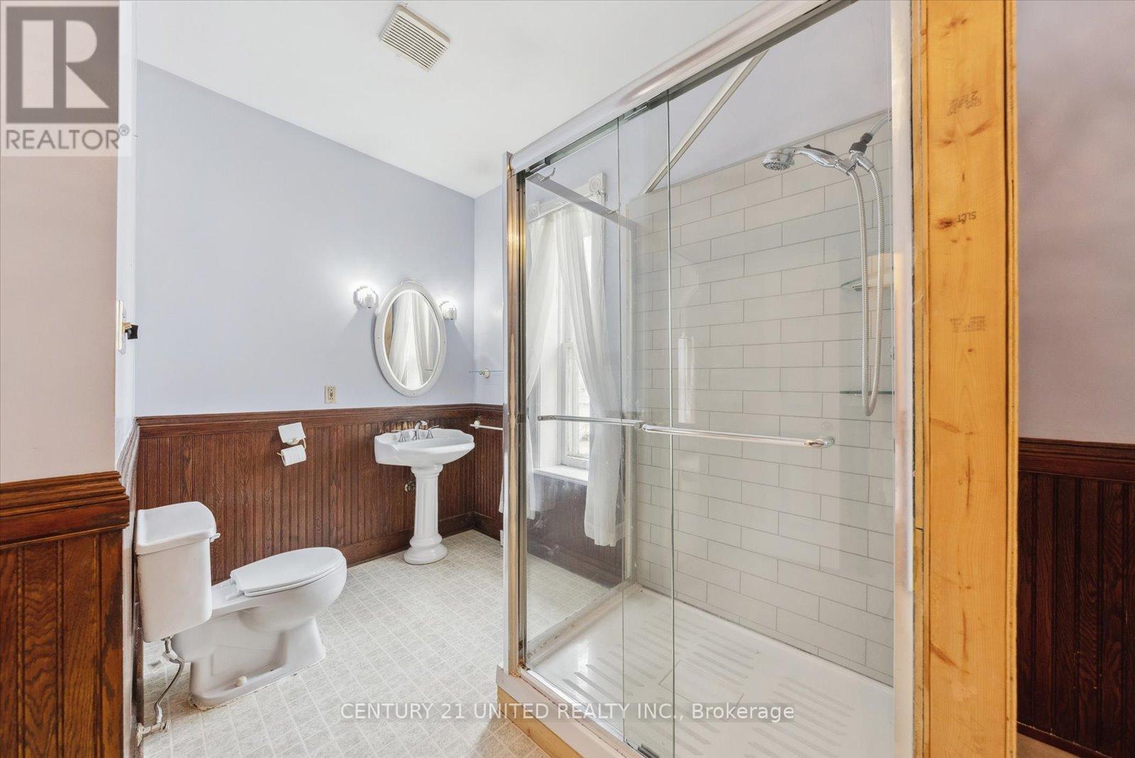 183 Stewart Street, Peterborough Central (South), Ontario  K9J 3M4 - Photo 29 - X12115262