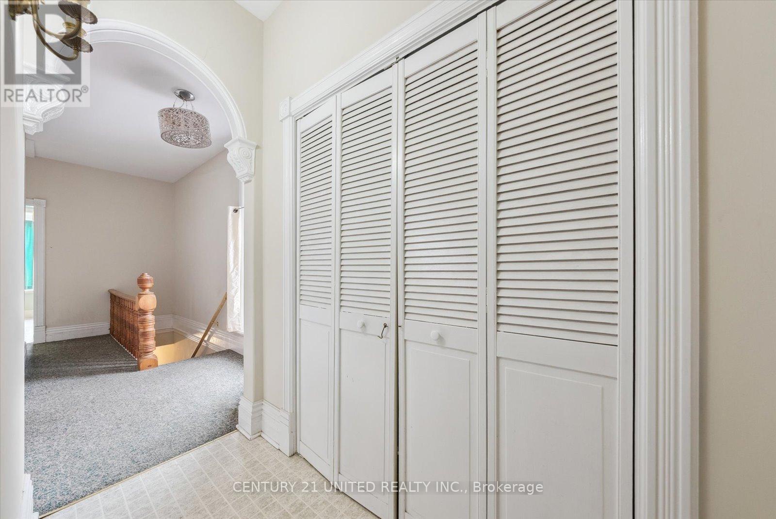 183 Stewart Street, Peterborough Central (South), Ontario  K9J 3M4 - Photo 31 - X12115262