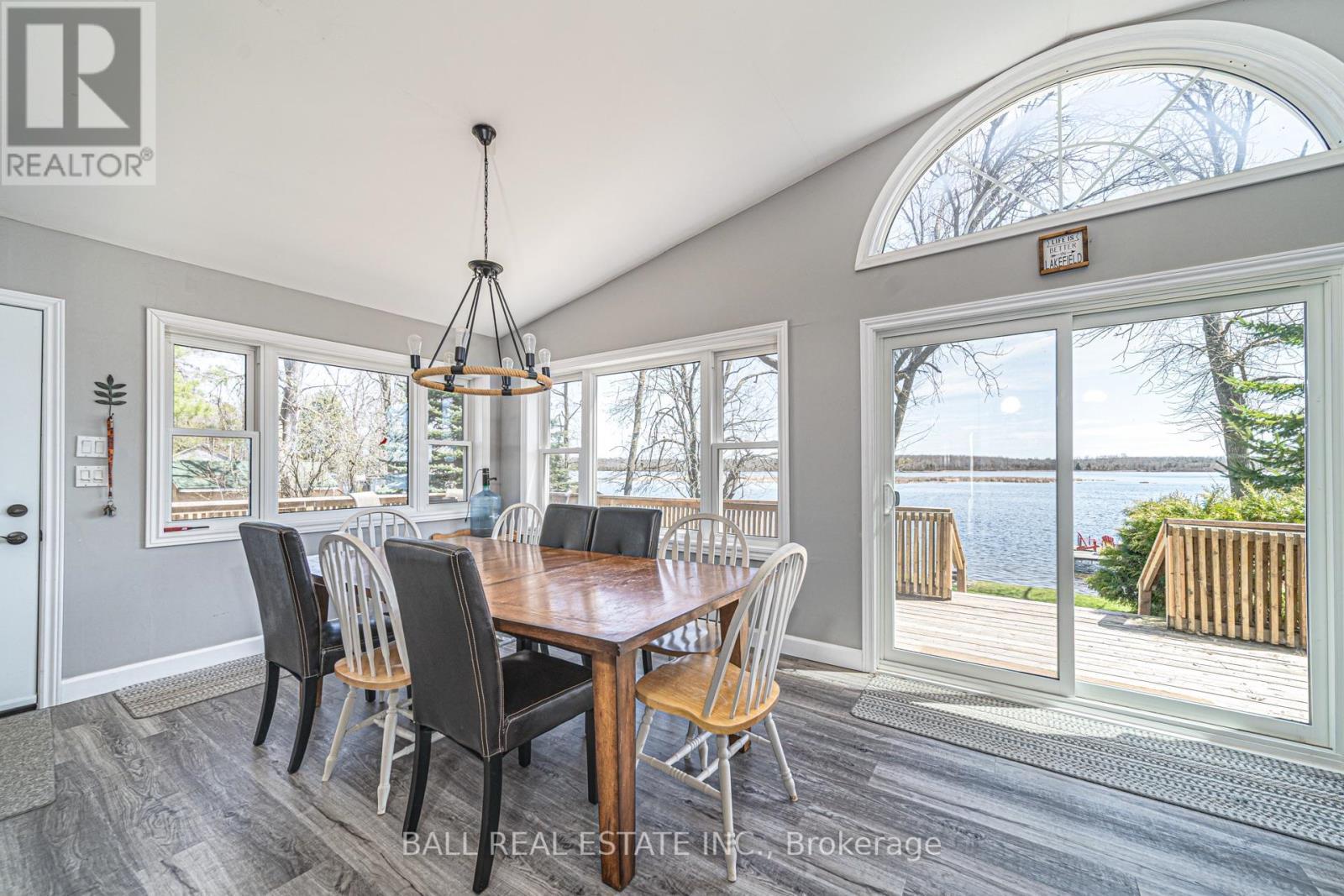 1851 Young's Point Road, Selwyn, Ontario  K0L 2H0 - Photo 10 - X12115291