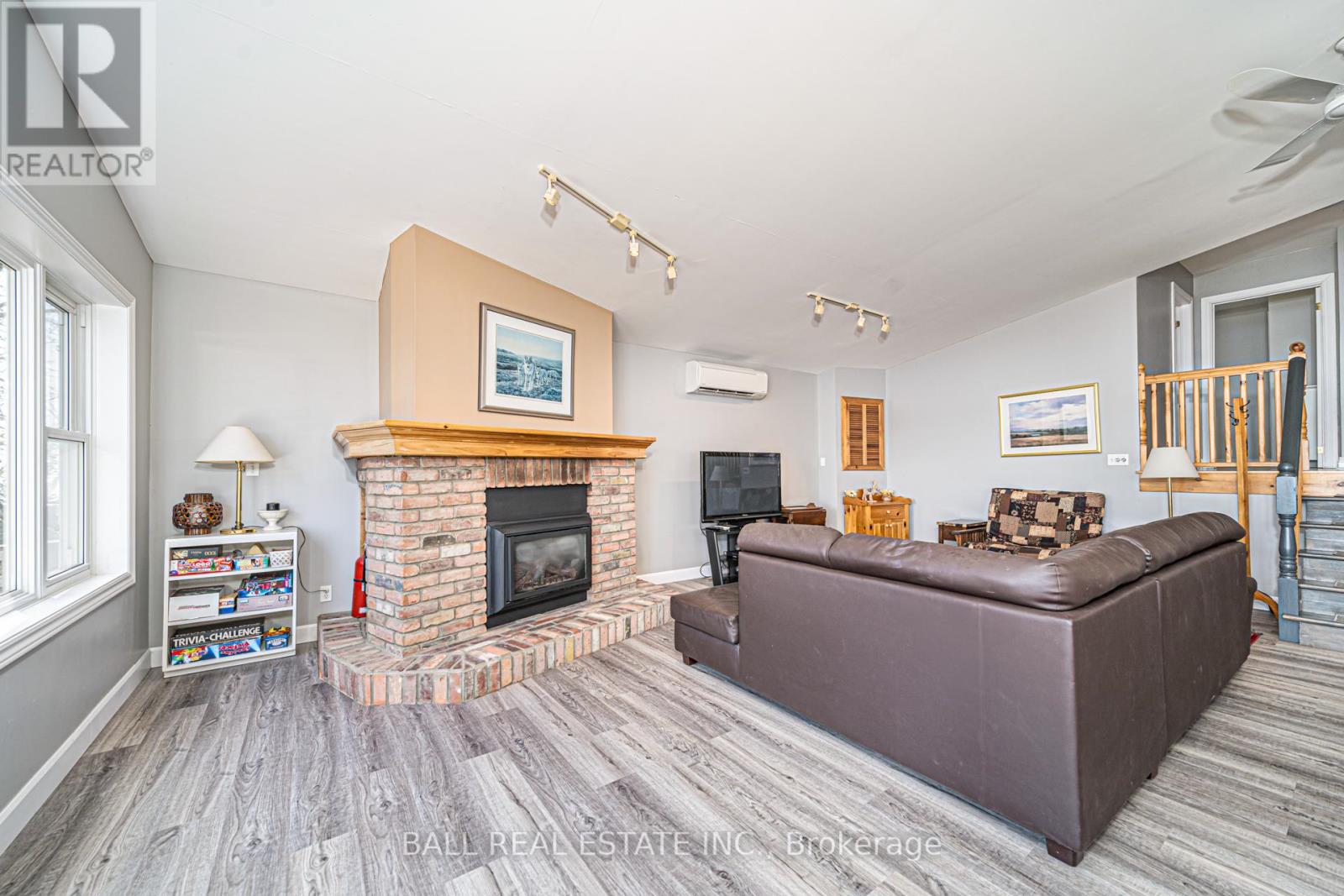 1851 Young's Point Road, Selwyn, Ontario  K0L 2H0 - Photo 12 - X12115291