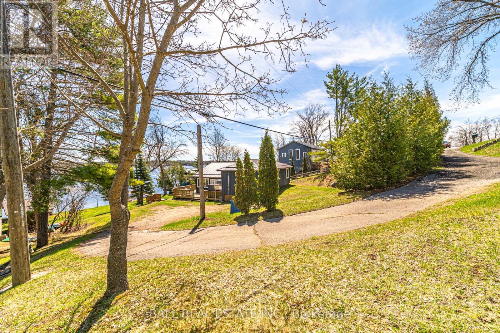 1851 Young's Point Road, Selwyn, Ontario  K0L 2H0 - Photo 8 - X12115291