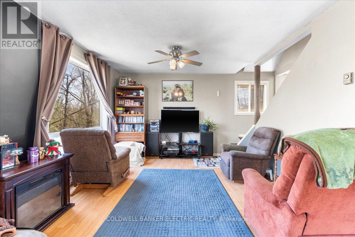 38 Cliffside Drive, Kawartha Lakes, Ontario  K0L 1T0 - Photo 22 - X12115357