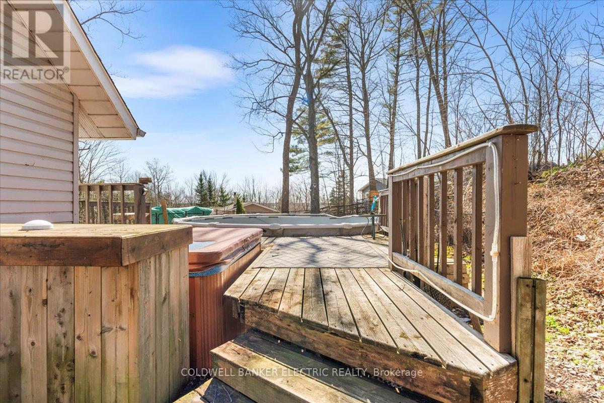 38 Cliffside Drive, Kawartha Lakes, Ontario  K0L 1T0 - Photo 31 - X12115357
