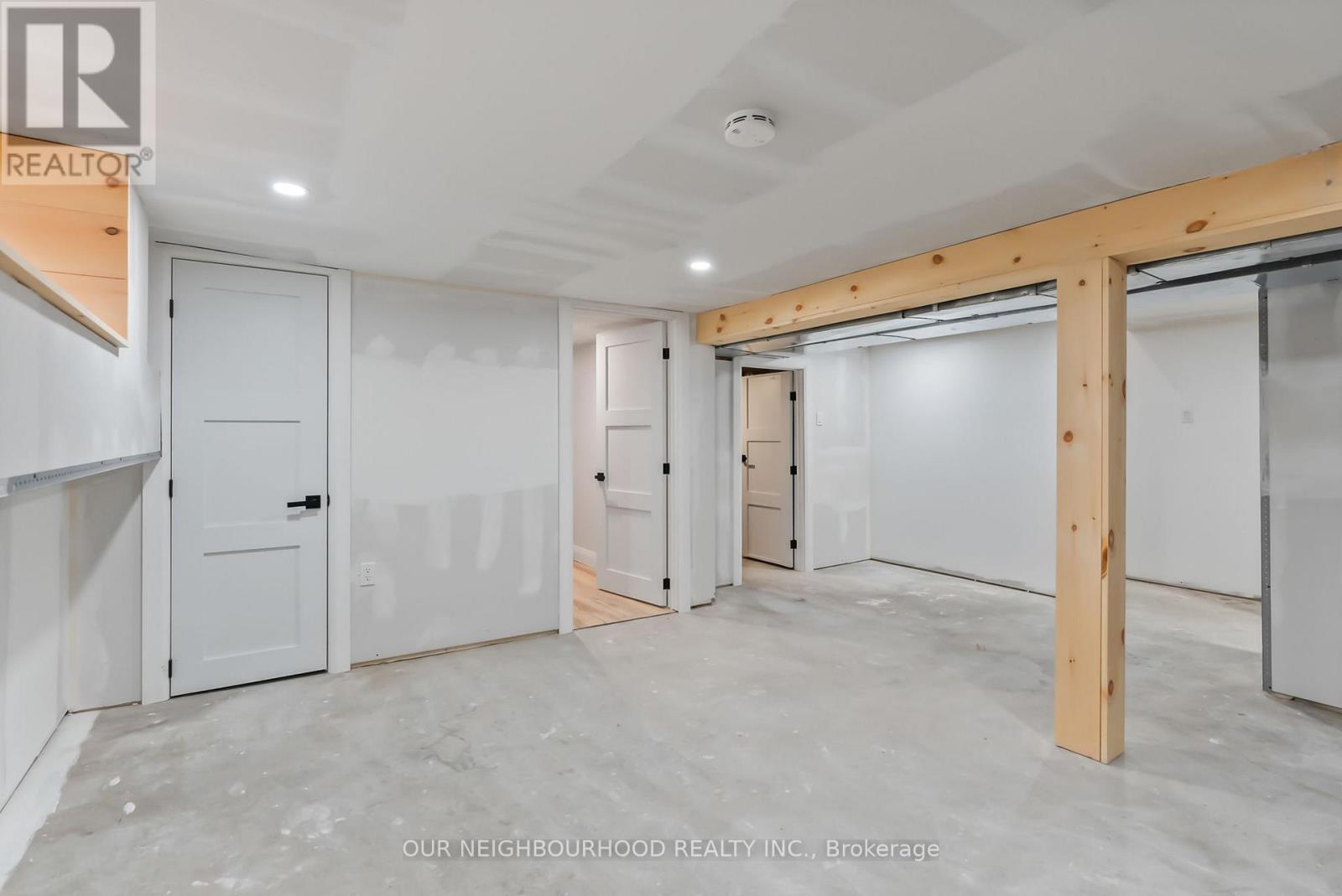 194 Snug Harbour Road, Kawartha Lakes (Lindsay), Ontario  K9V 4R6 - Photo 34 - X12115469
