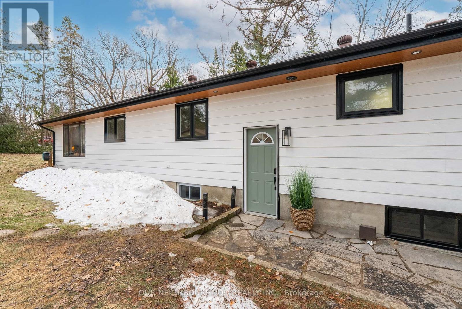 194 Snug Harbour Road, Kawartha Lakes (Lindsay), Ontario  K9V 4R6 - Photo 39 - X12115469
