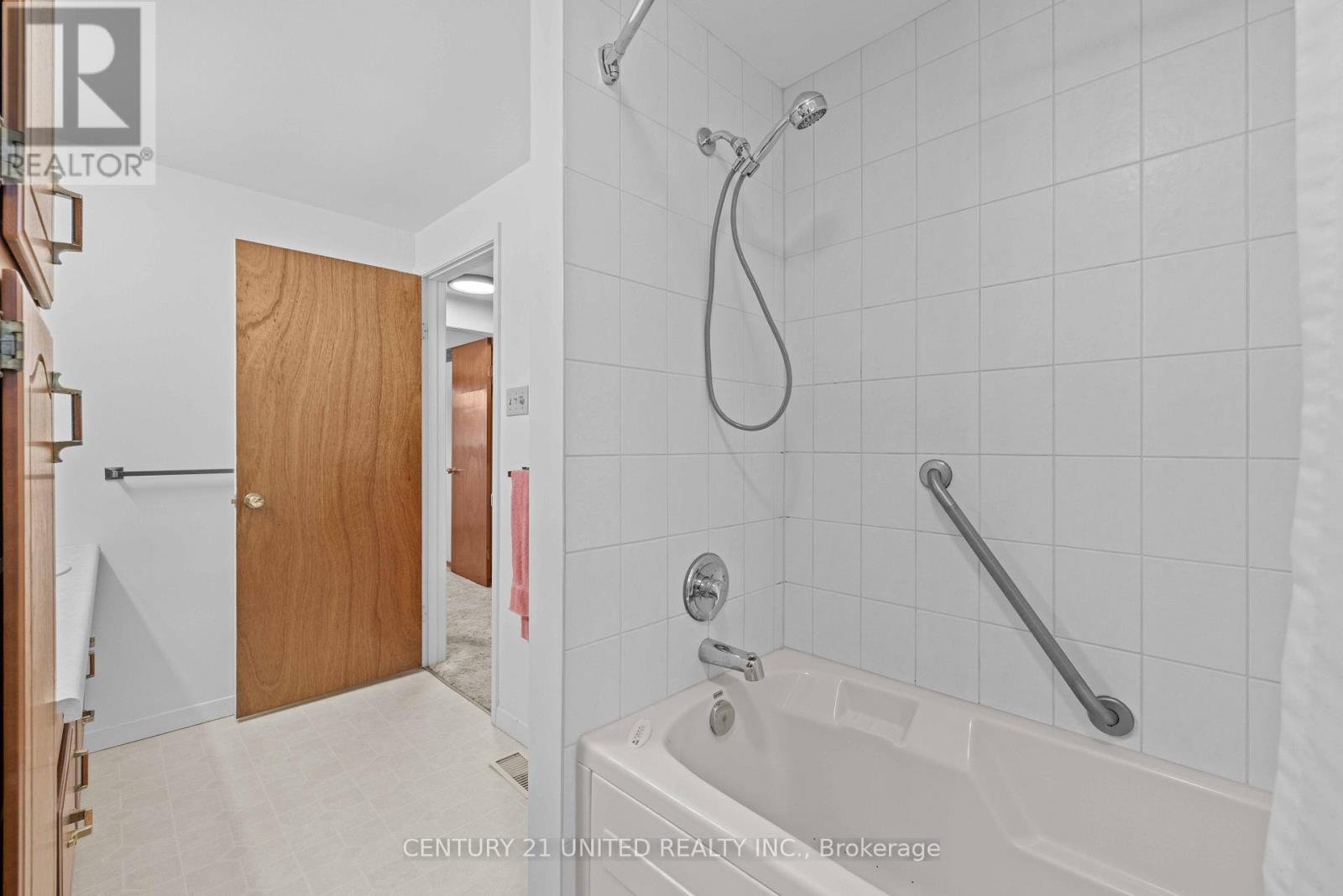 1219 Bridle Drive, Peterborough West (North), Ontario  K9J 7J7 - Photo 20 - X12115507