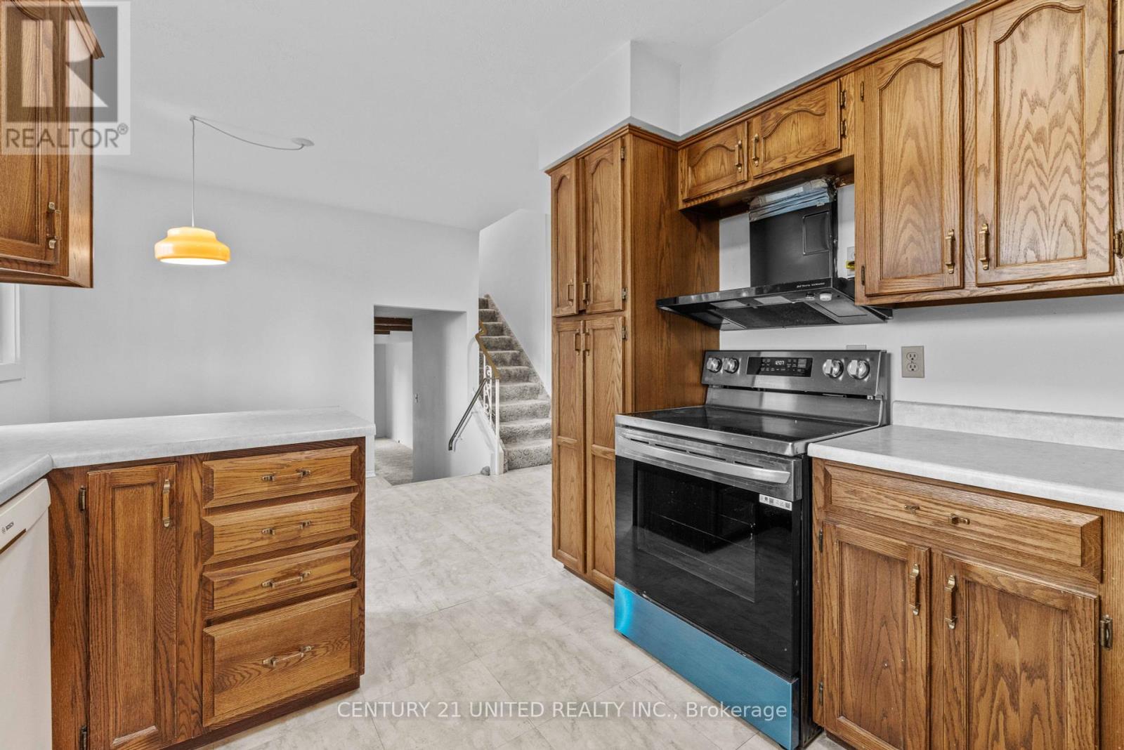 1219 Bridle Drive, Peterborough West (North), Ontario  K9J 7J7 - Photo 5 - X12115507