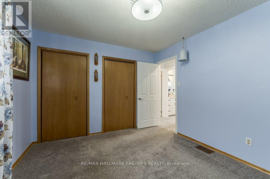 270 Sherin Avenue, Peterborough South (East), Ontario  K9J 1B6 - Photo 18 - X12115572