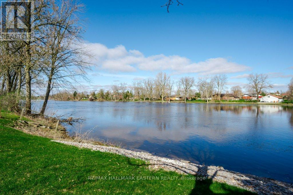 270 Sherin Avenue, Peterborough South (East), Ontario  K9J 1B6 - Photo 35 - X12115572