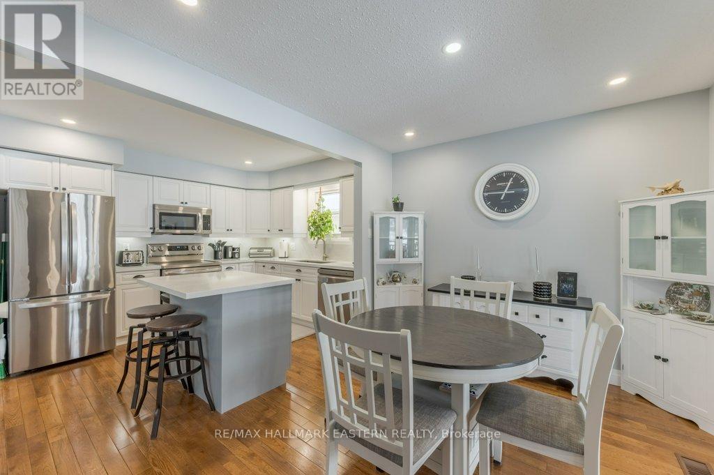 270 Sherin Avenue, Peterborough South (East), Ontario  K9J 1B6 - Photo 8 - X12115572