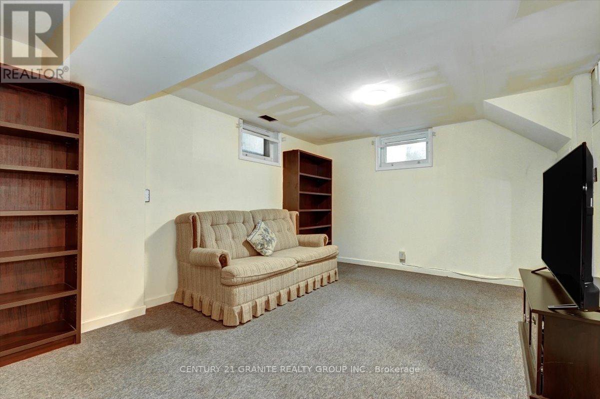 7 Faraday Street, Bancroft (Bancroft Ward), Ontario  K0L 1C0 - Photo 13 - X12115753