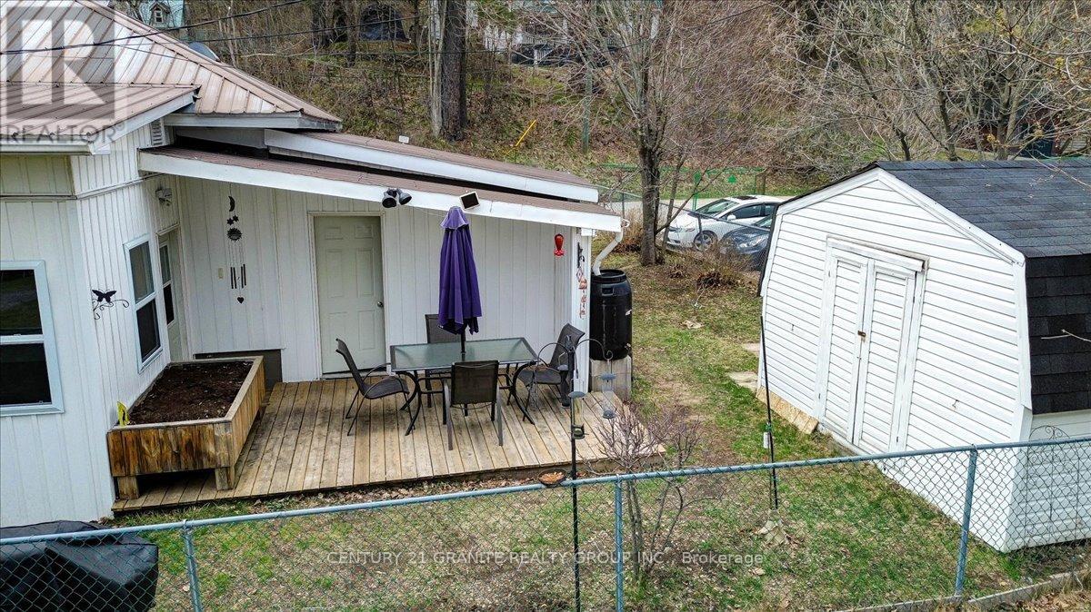 7 Faraday Street, Bancroft (Bancroft Ward), Ontario  K0L 1C0 - Photo 29 - X12115753