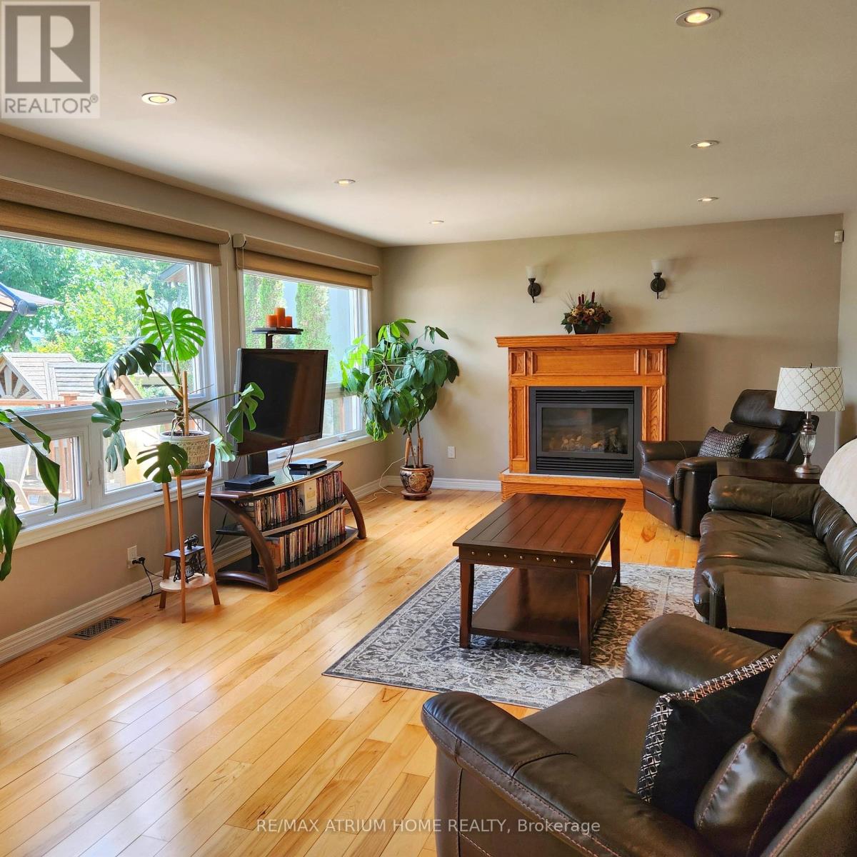 825 Southview Drive, Otonabee-South Monaghan, Ontario  K0L 1B0 - Photo 10 - X12115630