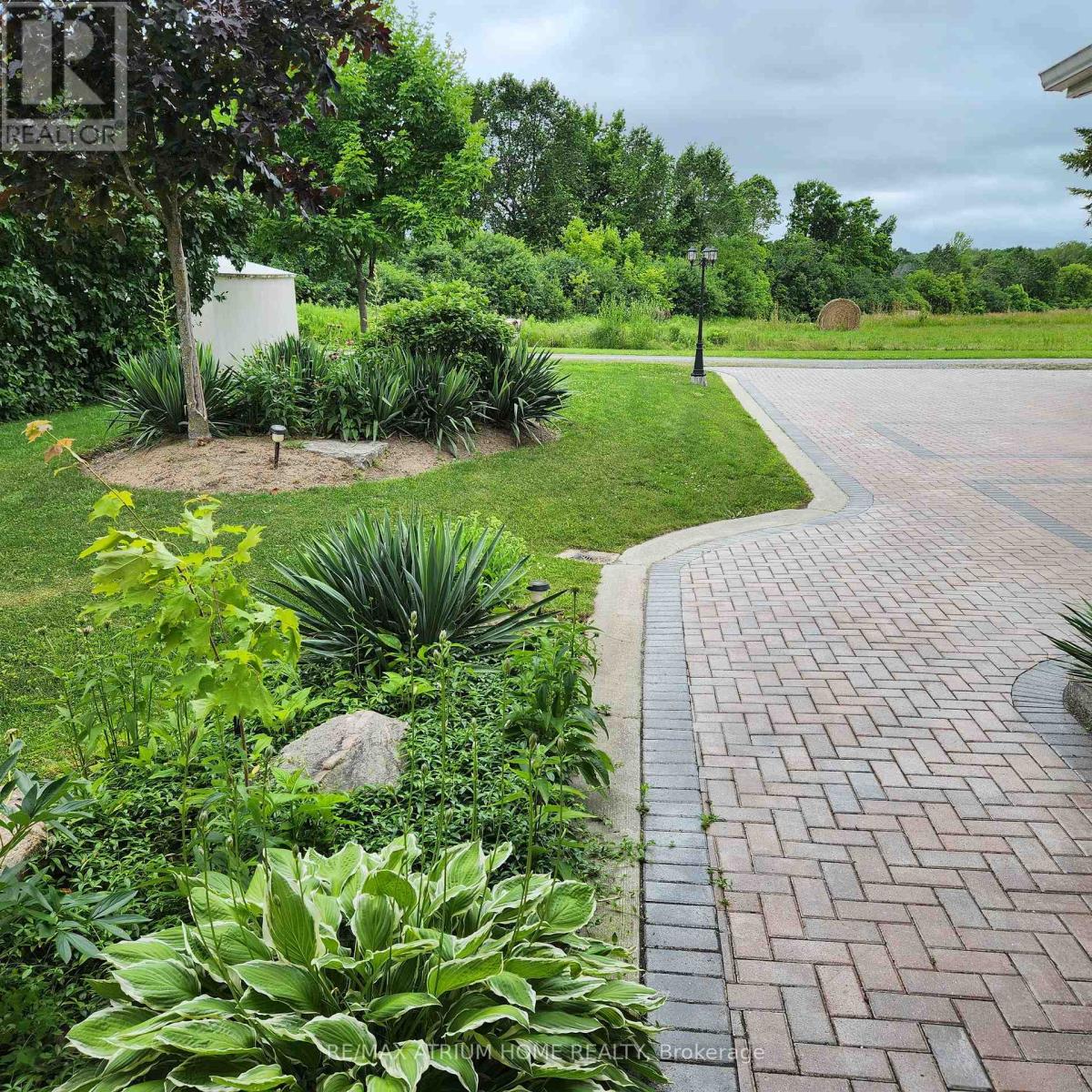825 Southview Drive, Otonabee-South Monaghan, Ontario  K0L 1B0 - Photo 39 - X12115630