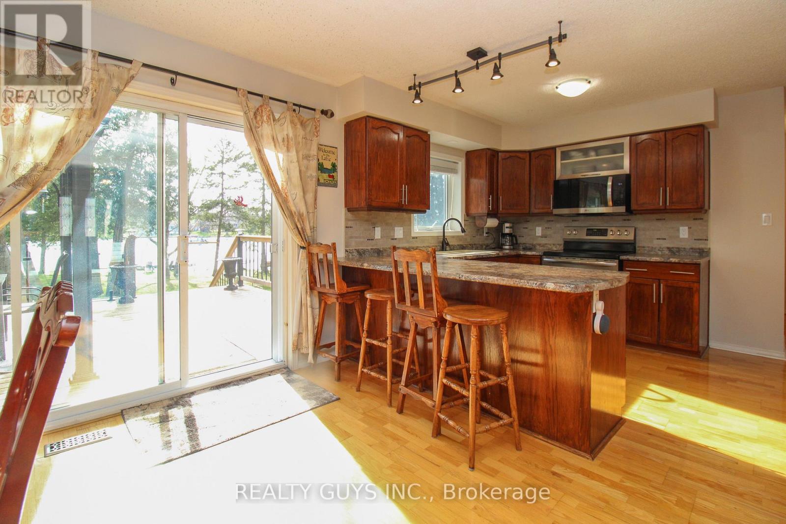 867 Twomey Place, Smith-Ennismore-Lakefield, Ontario  K0L 1T0 - Photo 24 - X12116223