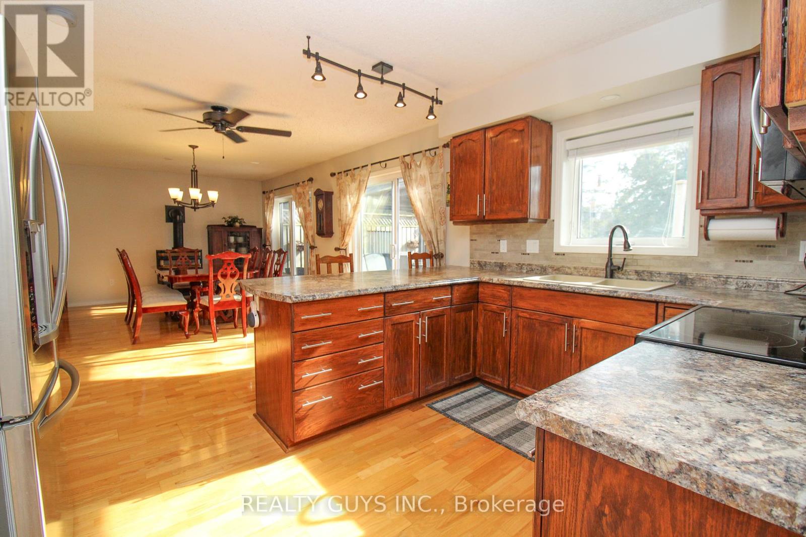 867 Twomey Place, Smith-Ennismore-Lakefield, Ontario  K0L 1T0 - Photo 26 - X12116223