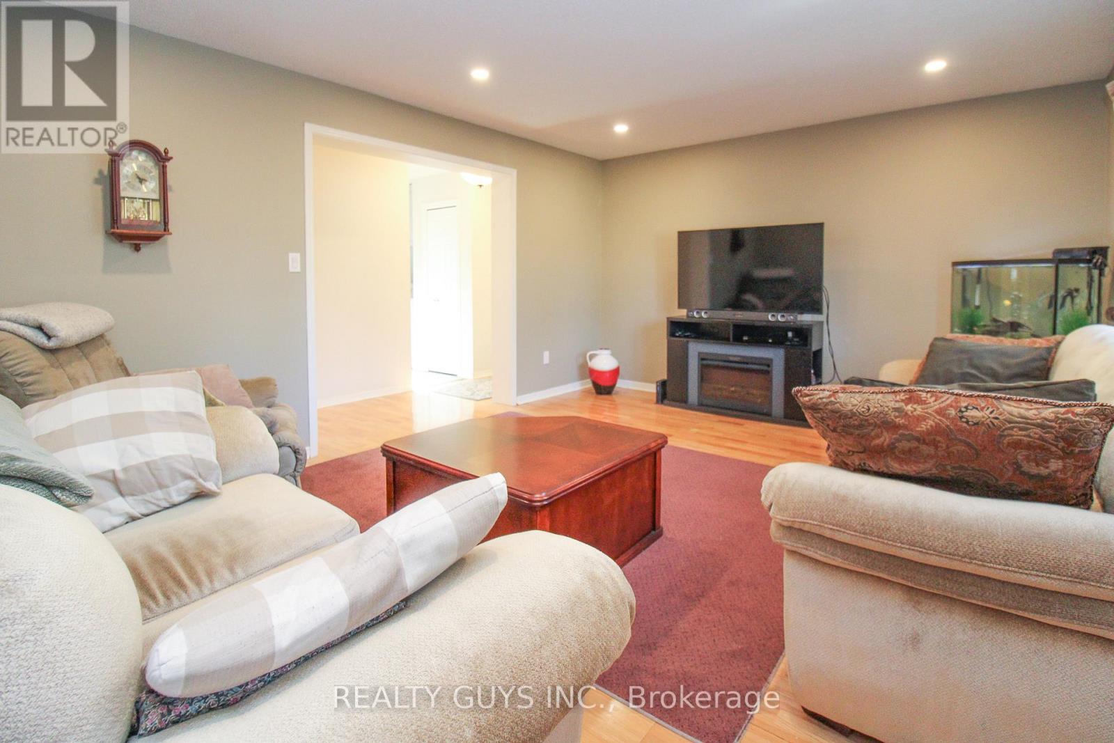 867 Twomey Place, Smith-Ennismore-Lakefield, Ontario  K0L 1T0 - Photo 27 - X12116223