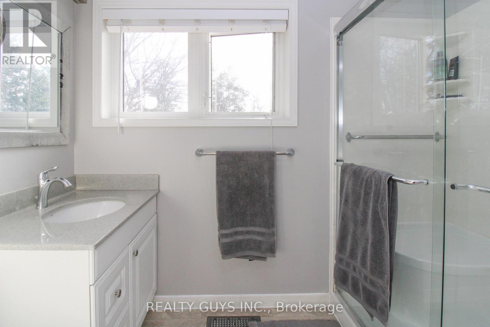 867 Twomey Place, Smith-Ennismore-Lakefield, Ontario  K0L 1T0 - Photo 37 - X12116223