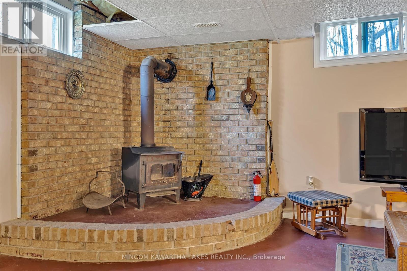 484 Bethel Road, Kawartha Lakes (Omemee), Ontario  K0L 2W0 - Photo 33 - X12116345
