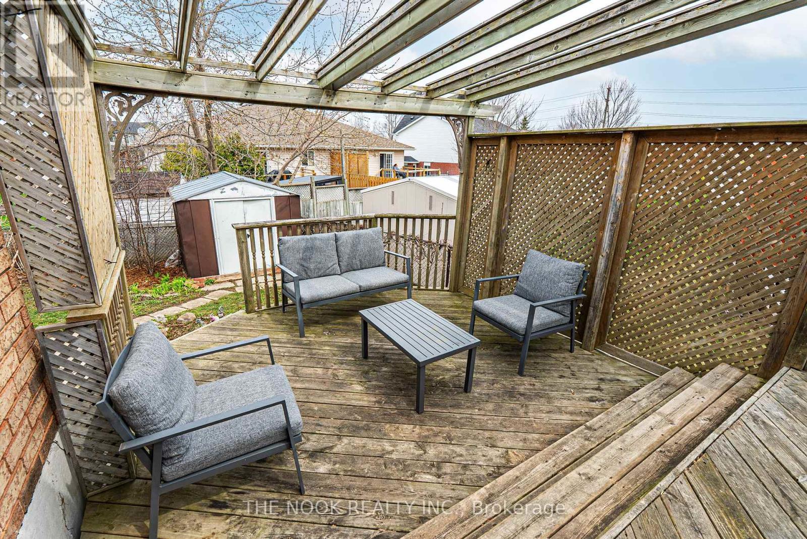 16 Cottingham Crescent, Kawartha Lakes (Lindsay), Ontario  K9V 1T9 - Photo 38 - X12116466