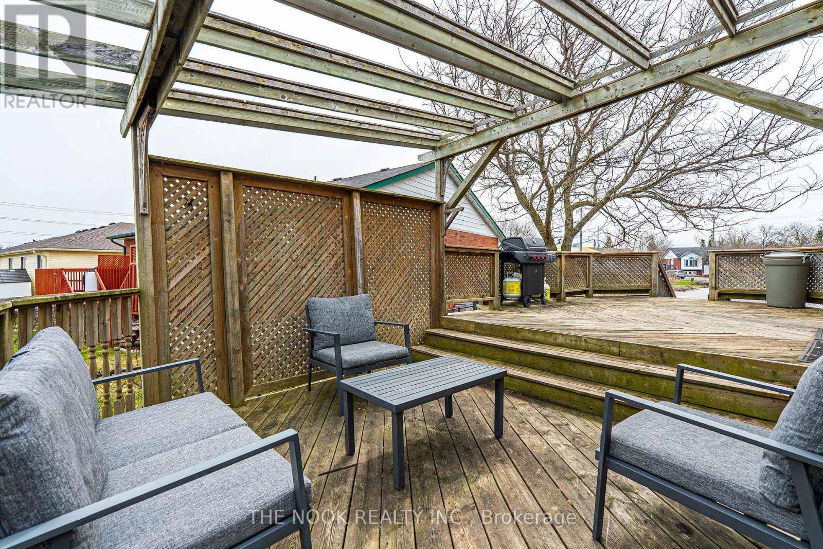 16 Cottingham Crescent, Kawartha Lakes (Lindsay), Ontario  K9V 1T9 - Photo 39 - X12116466