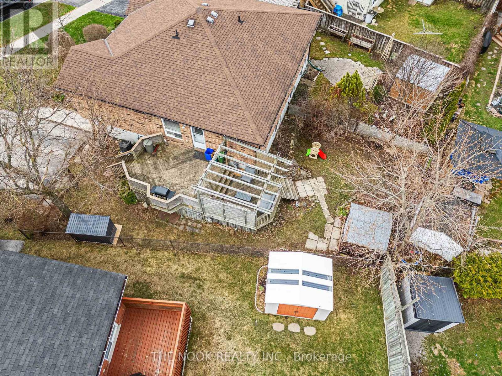 16 Cottingham Crescent, Kawartha Lakes (Lindsay), Ontario  K9V 1T9 - Photo 44 - X12116466