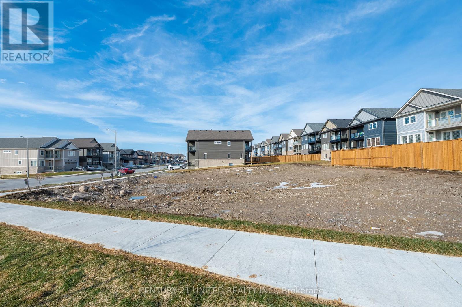 89 York Drive, Peterborough North (North), Ontario  K9K 0H6 - Photo 6 - X12116471