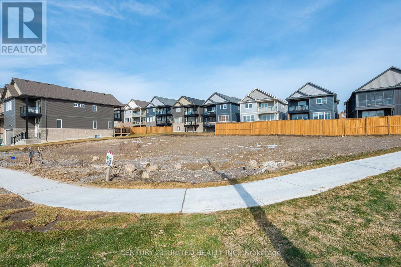 87 York Drive, Peterborough North (North), Ontario  K9K 0H6 - Photo 5 - X12116497