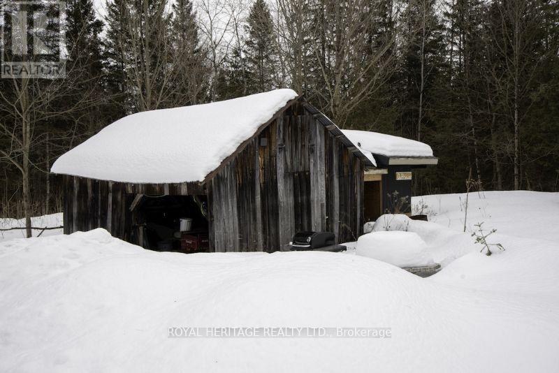 1074 Lakehurst Road, Trent Lakes, Ontario  K0L 2H0 - Photo 41 - X12116588